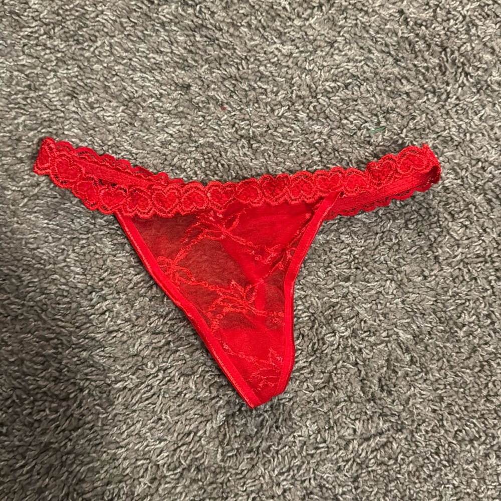 NEW “Steven” red thong